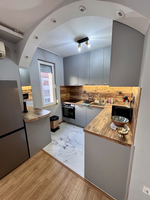 Директно от собственик - Апартамент 120 кв.м. + партерен апартамент 43кв.м.