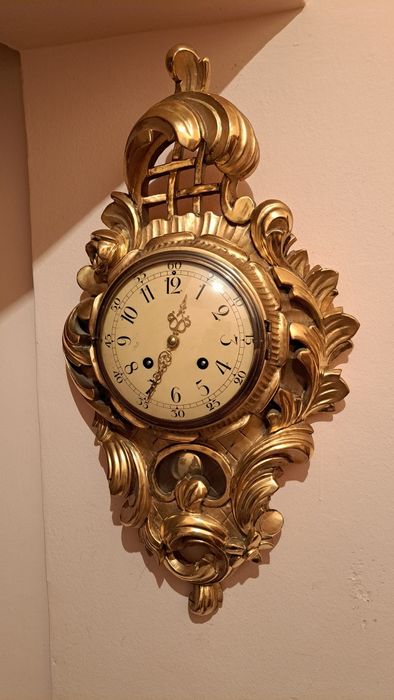 Ceas cu pendul de perete