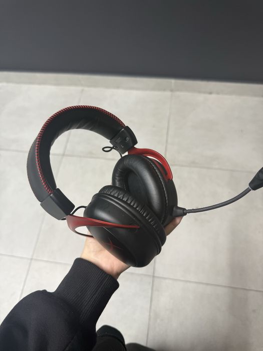 Продам Наушники HyperX Cloud беспроводные