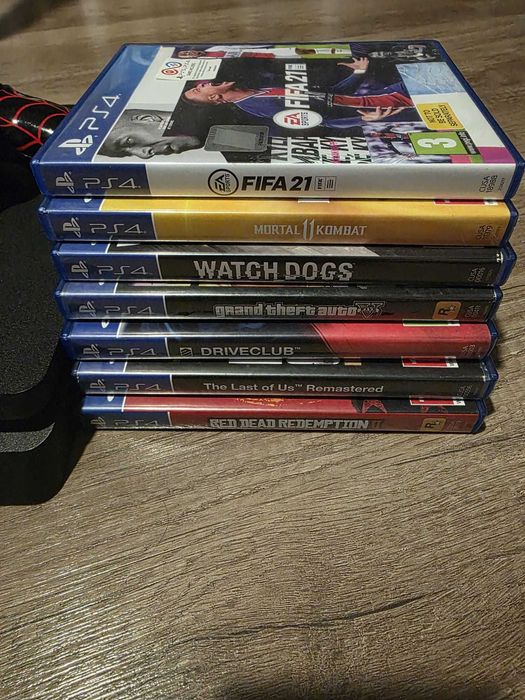 Playstation 4 (PS4) hub incarcare, 2 manete SONY si jocuri GTA V