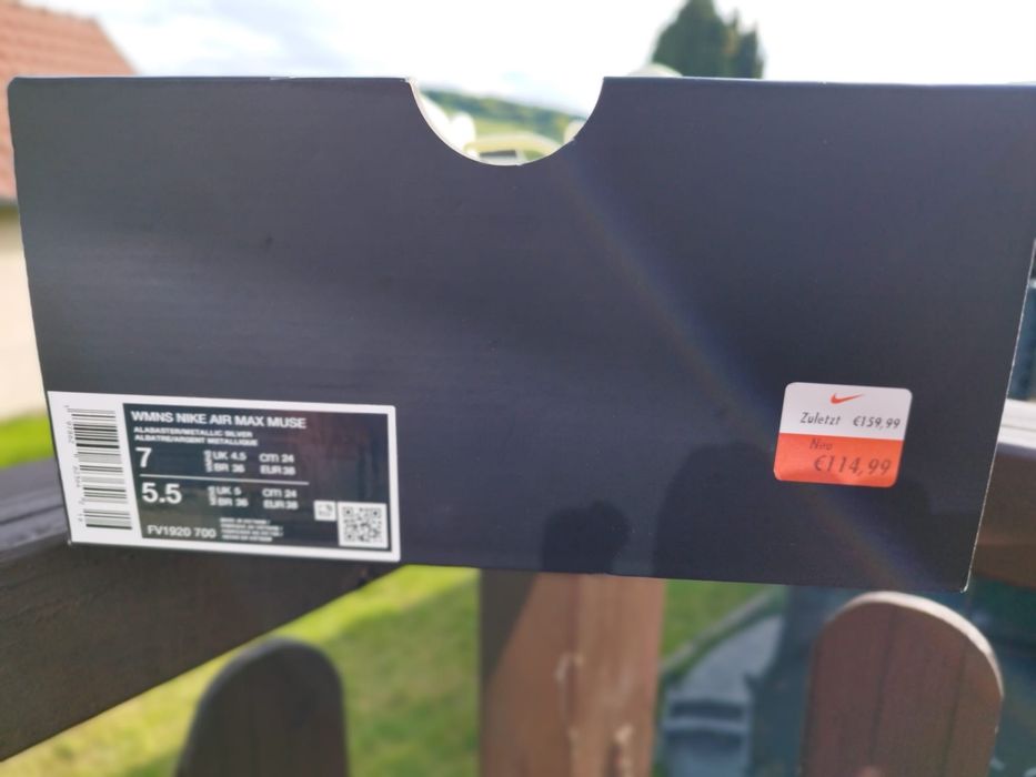 Продавам чисто нови маратонки Nike Air Max Muse "Alabaster"