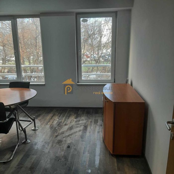 Дава се под наем Офис в Пловдив, Тракия - 25 кв.м за 248.88 € - Снимка #2