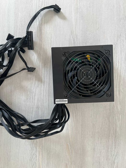 Блок питания BACHCHER 650W — 80 PLUS / Black Cables