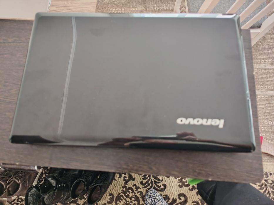 Ноутбук   леново.