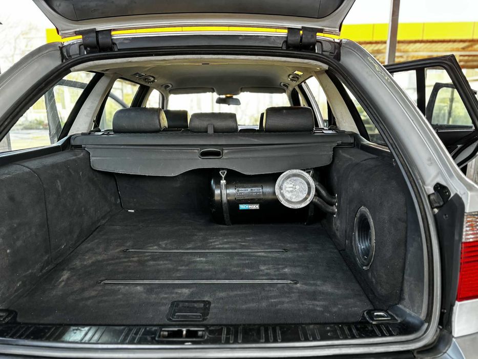 BMW 520I Комби 2002г