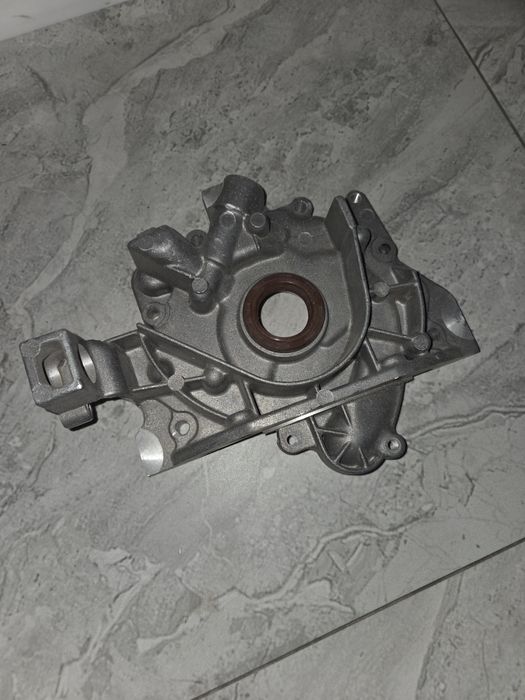 Передная крышка распредвала