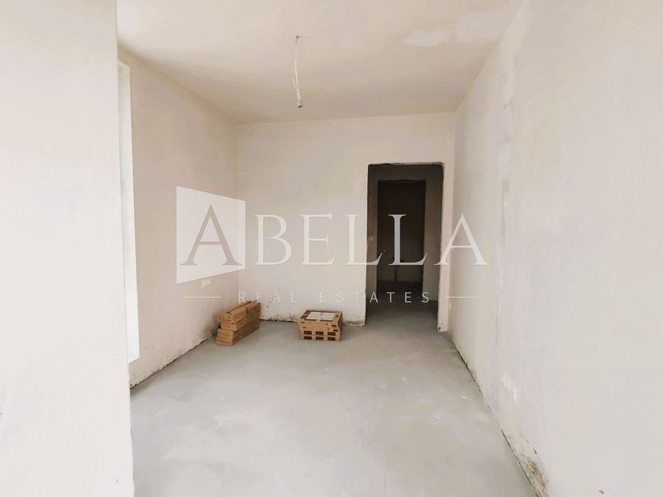 Продава се Тристаен апартамент в София, Дружба 2 - 101 кв.м за 2456 €/кв.м - Снимка #4