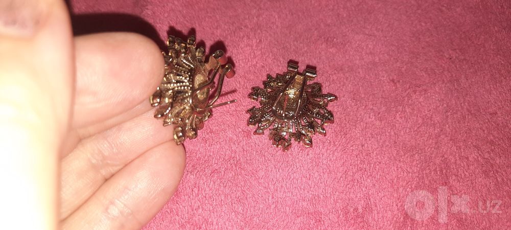 Продам серьги. Стильные. Чешские. Очень редкие.