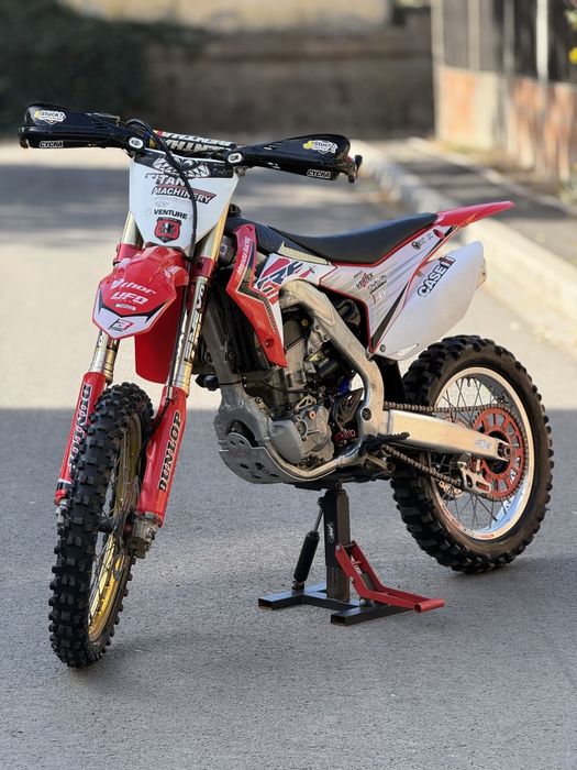 Vând Honda CRF 250R 2017 Impecabil/Injecție/Mape!3250€neg!