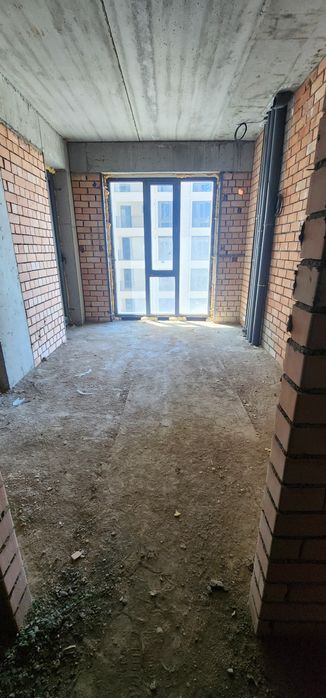 Продаётся квартира. Коробка 67кв