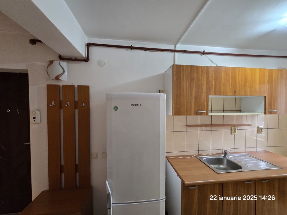 Proprietar inchiriez un apartament cu 1 camera