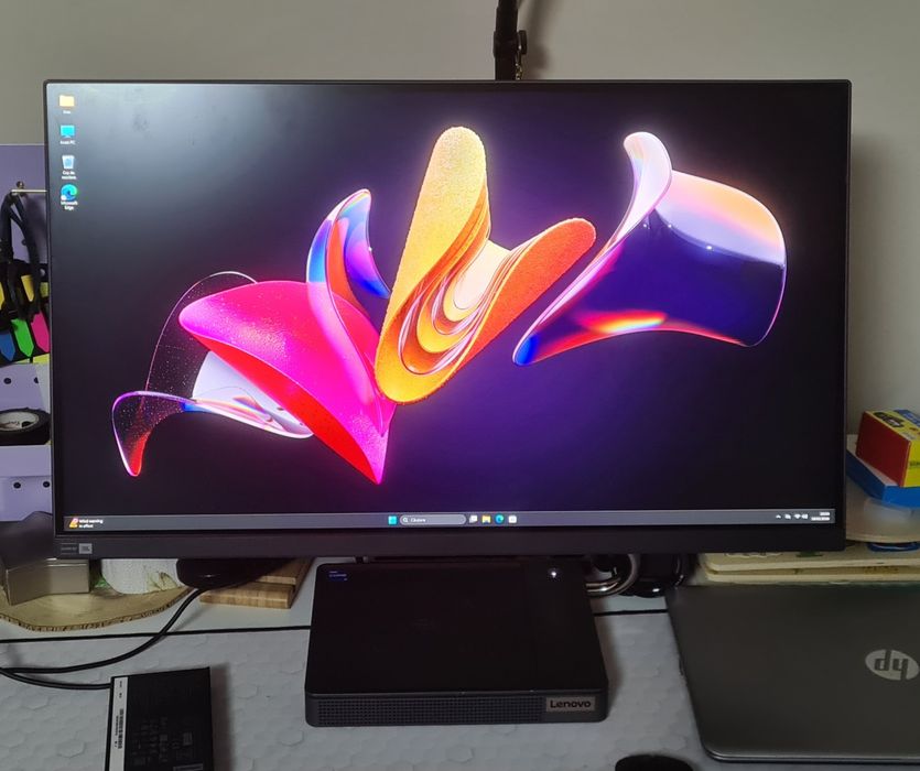 Sistem Lenovo Ideacentre 5 AIO 27" i5 11400T, 16 GB RAM, SSD 512 GB