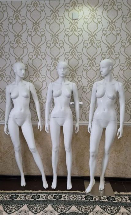 Манекены женские