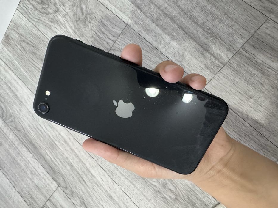 iPhone SE сатылады