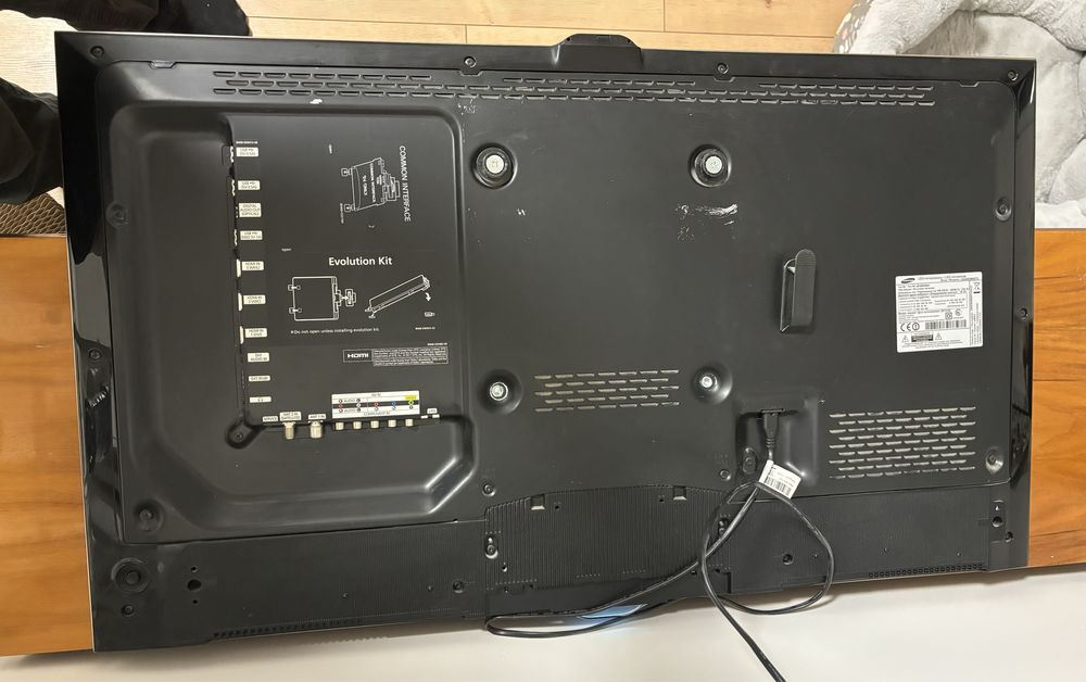 Телевизор Samsung