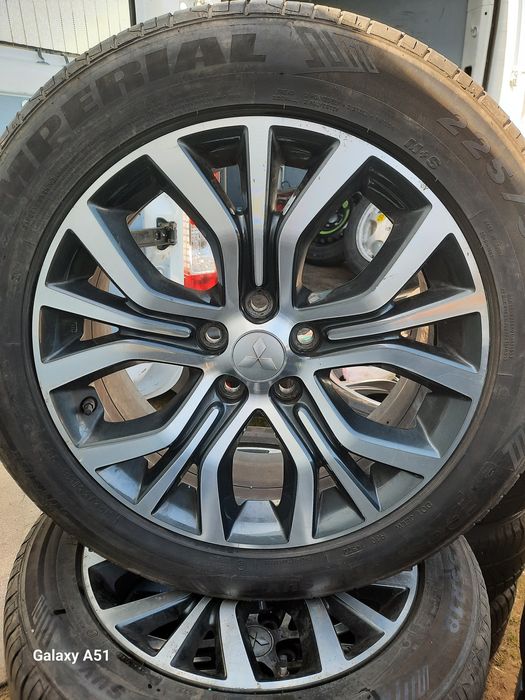 Ляти джанти с гуми за МИЦУБИШИ джип 5×114.3,18цола