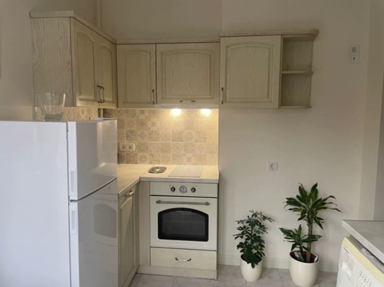 Дава се под наем Едностаен апартамент в София, Център - 50 кв.м за 686.97 € - Снимка #2