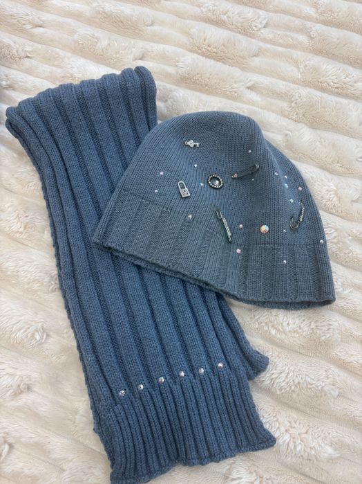 Продам женские шапки