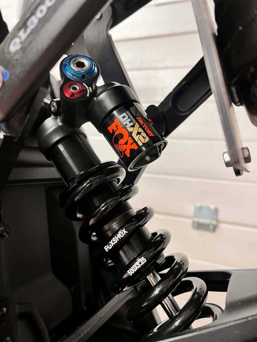 e-Moto electric SurRon LBX 12Kw 21"+18" baterie 72V 55Ah Range 100+ km