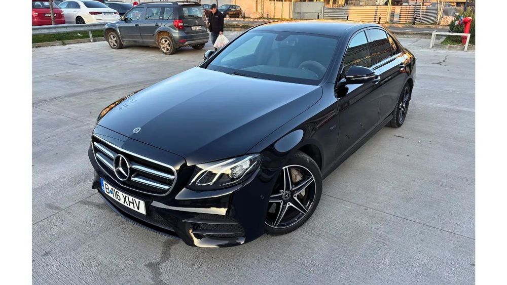 Mercedes-Benz E Mercedes-Benz E 300 AMG Plugin Hybrid - 320HP