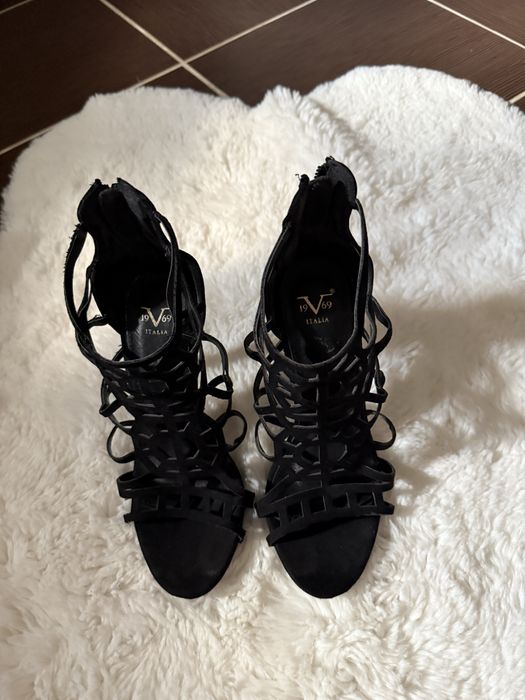 Pantofi cu toc versace