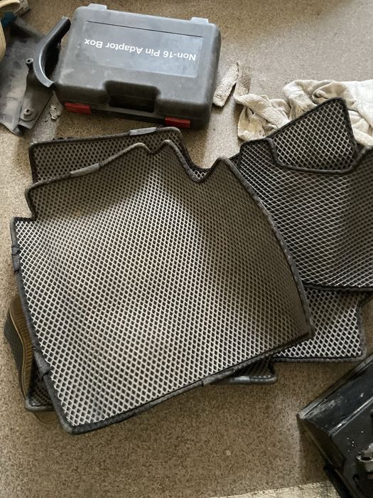 Запчасть для ниссан примера