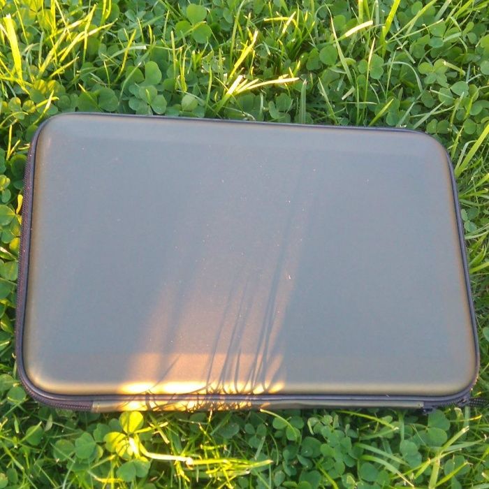 Комплект 4 бр светещи обтегачи в твърд калъф