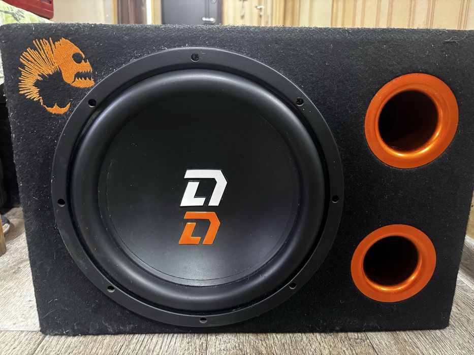 Продам сабвуфер DL Piranha