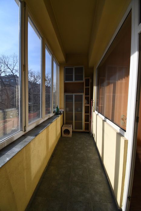 Дава се под наем Тристаен апартамент в София, Център - 135 кв.м за 796.62 € - Снимка #17