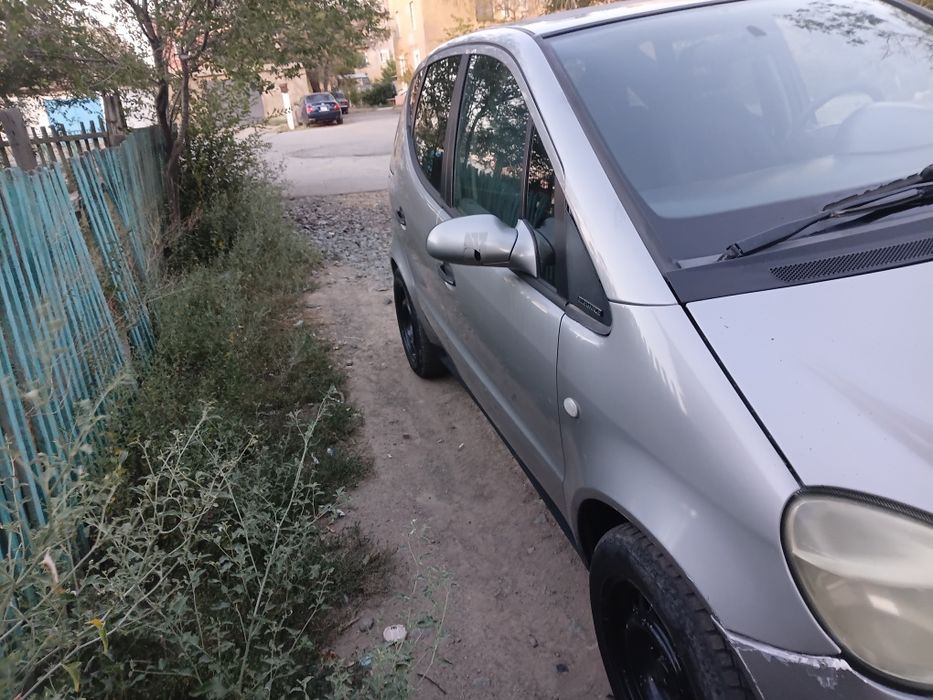 Продам машину мерседес а 160
