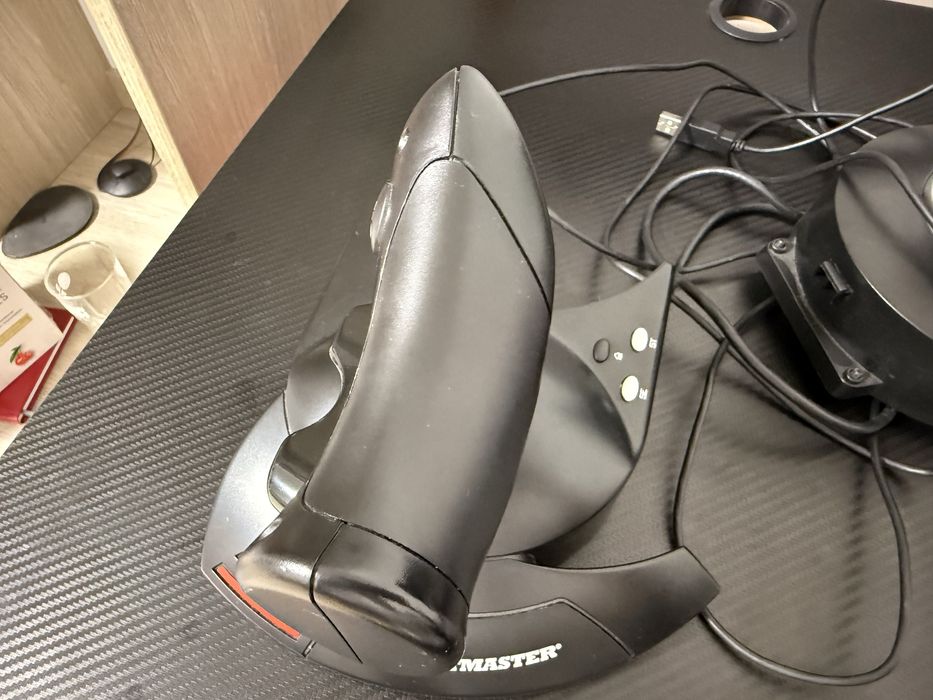 Vând Sistem HOTAS Thrustmaster T.Flight Hotas X