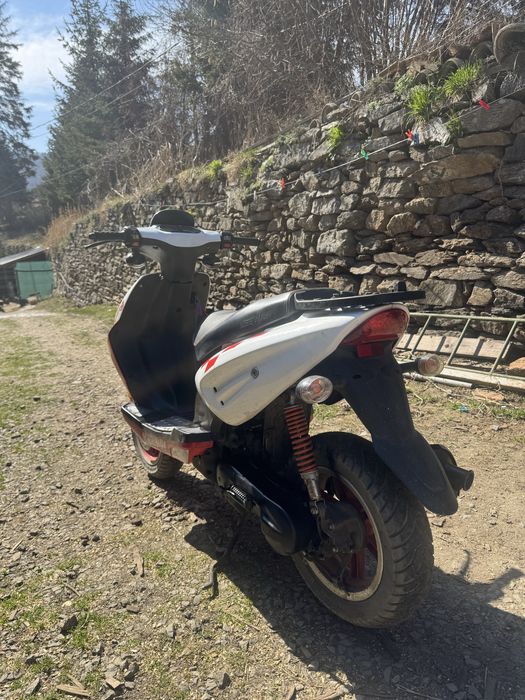 Vand scuter în stare foarte buna