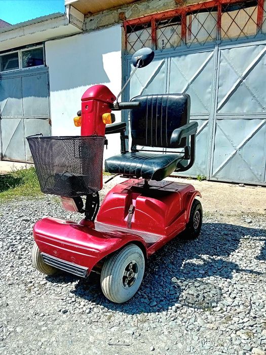 Carut scuter electric pentru persoane cu dizabilități sau handicap 10 km/h