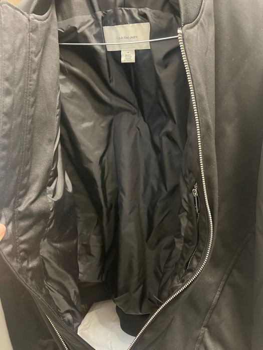 Дамски бомбер Calvin Klein чисто ново -размер M
