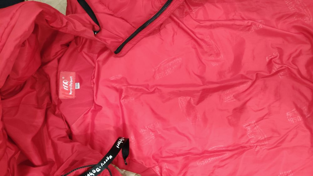 Продам жилетку на девочку