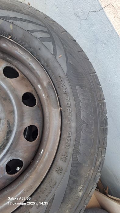 Продам диски с шинами