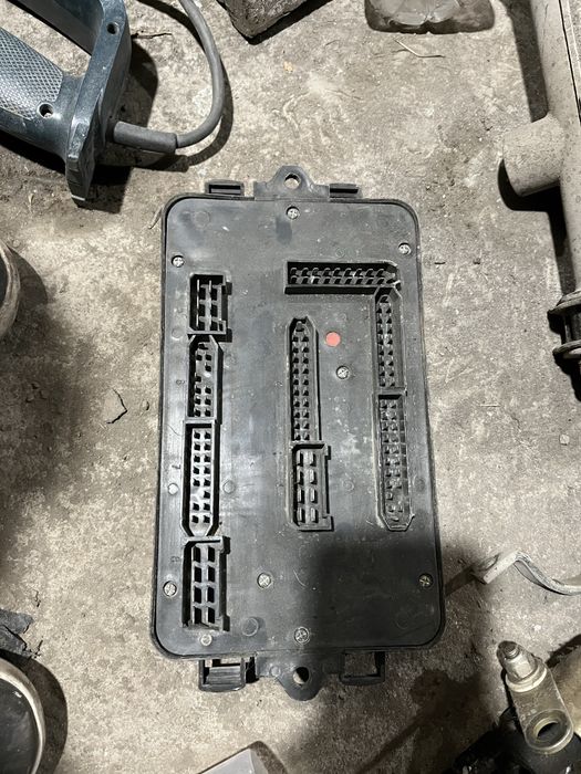 Продам запчасти на ваз 2114