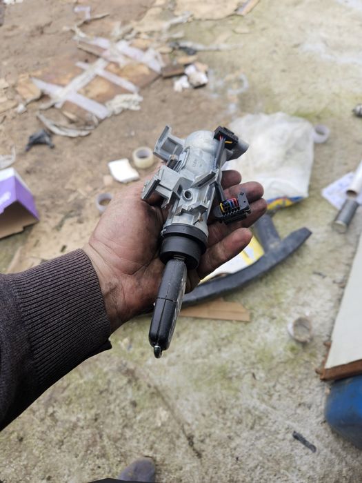 Contact golf 5 touran skoda