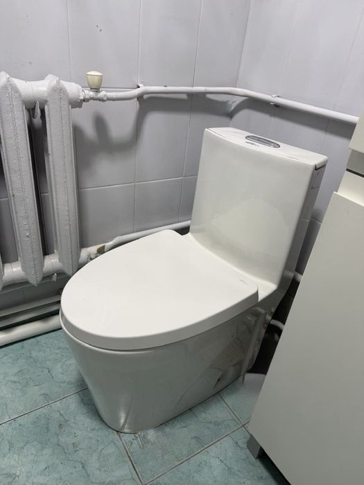 Продам комплект для ванной комнаты