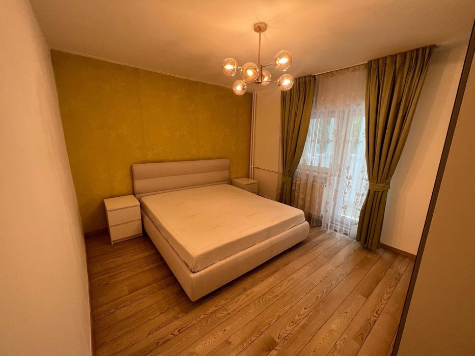 Apartament 4 camere Titan de închiriat lux metrou