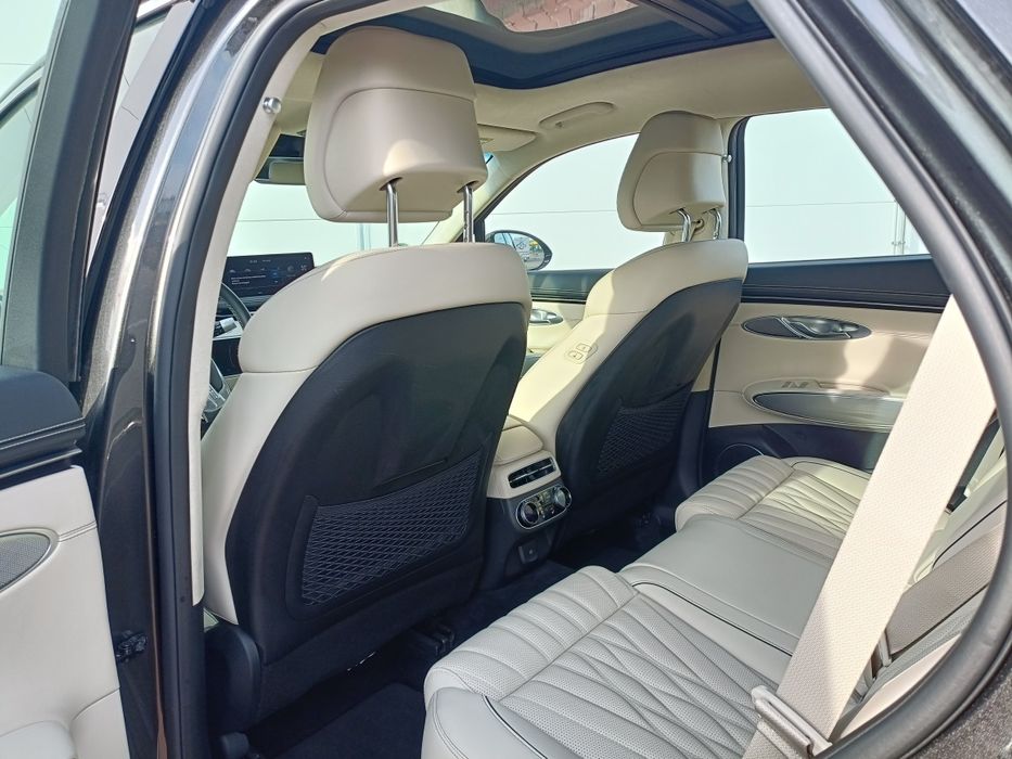Genesis GV70 2.5T 305 CP