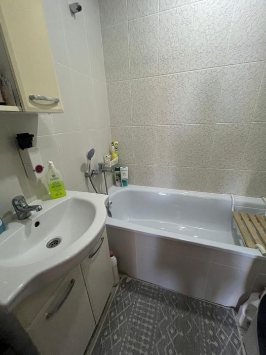 2х,42,7кв,3/6этаж,1990г.