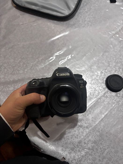 Фотоаппарат Canon 5d mark4