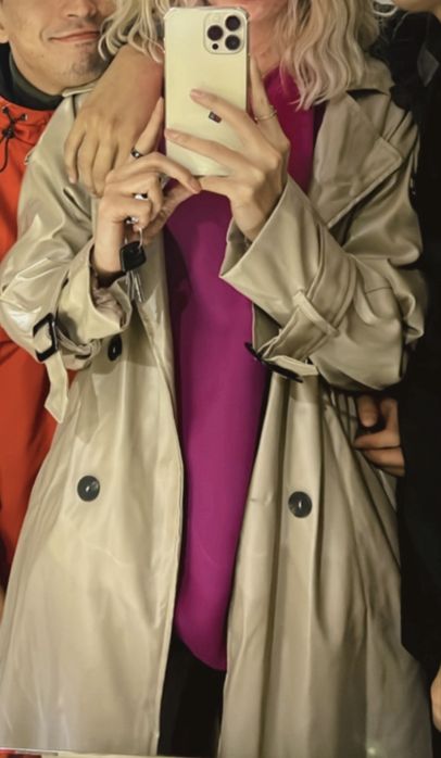 Верхние одежды,куртки и плащь