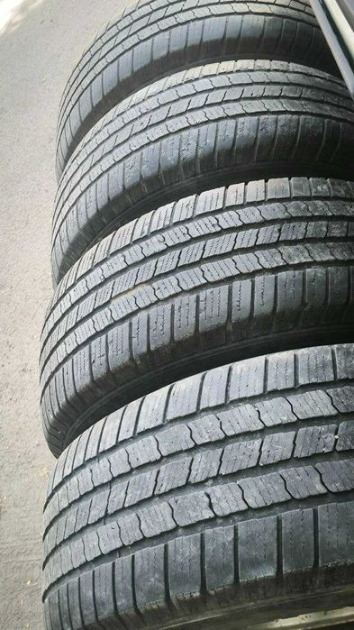 Всесезонные шины 265/65/R17 Michelin