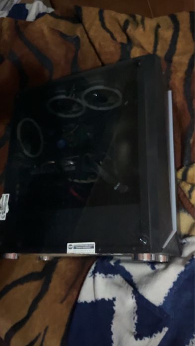 Vand pc gaming in srate buna