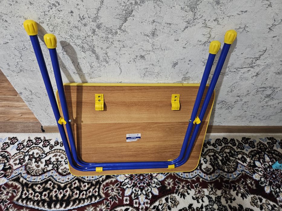 Продаётся детский стол и стульчик