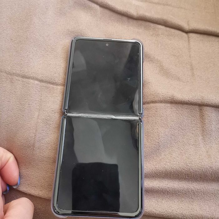 Samsung Z flip за части