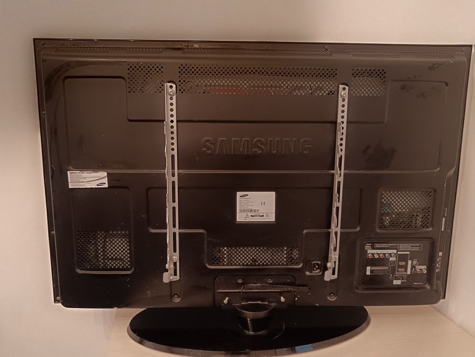 Samsung 42″ телевизор