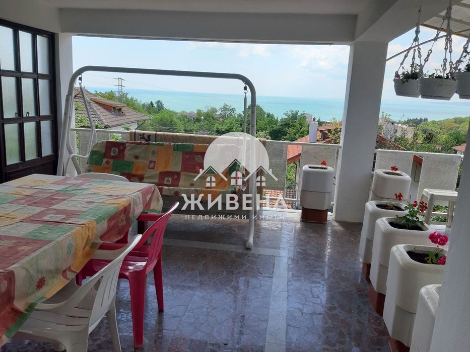 Продавам къща в гр.Балчик площ 256 кв.м